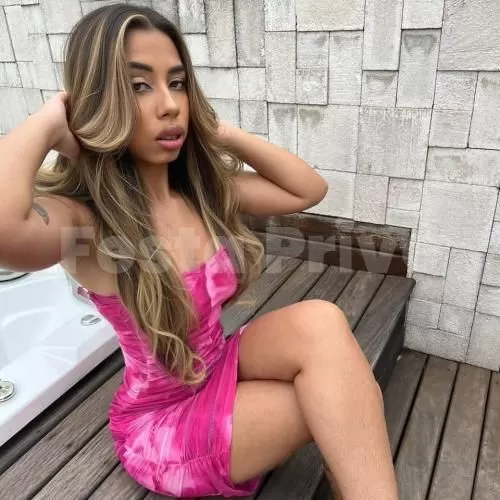 Nathalia Oliveira_perfil_1127