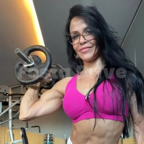 Mirella Katiucia_perfil_1136