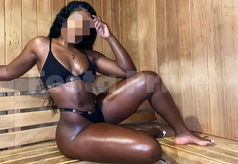 acompanhante de luxo Moniker Evans